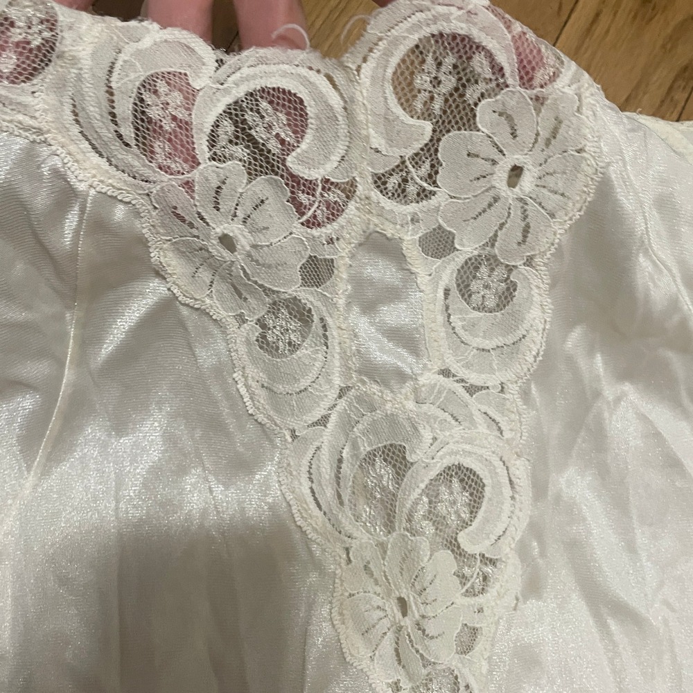 Vtg White Lace Full Slip Nightgown Dress Size 34 Adjustable Straps Made in USA - Picture 2 of 7